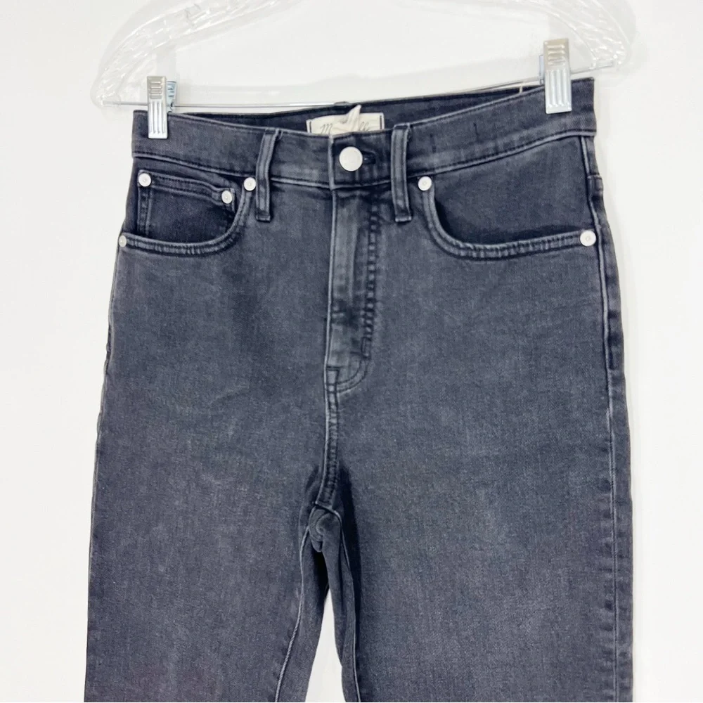 Madewell Classic Straight Jeans in Lunar Wash Black Size 26 Petite
